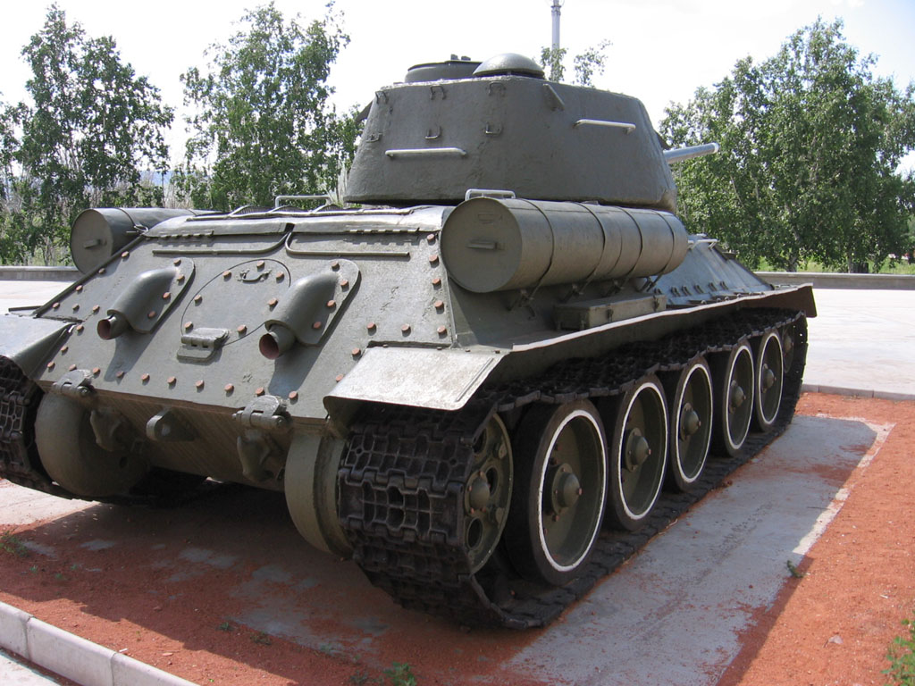 Т 34 25. Танк т-34-85. Т 34 85. Танки т 34 85.